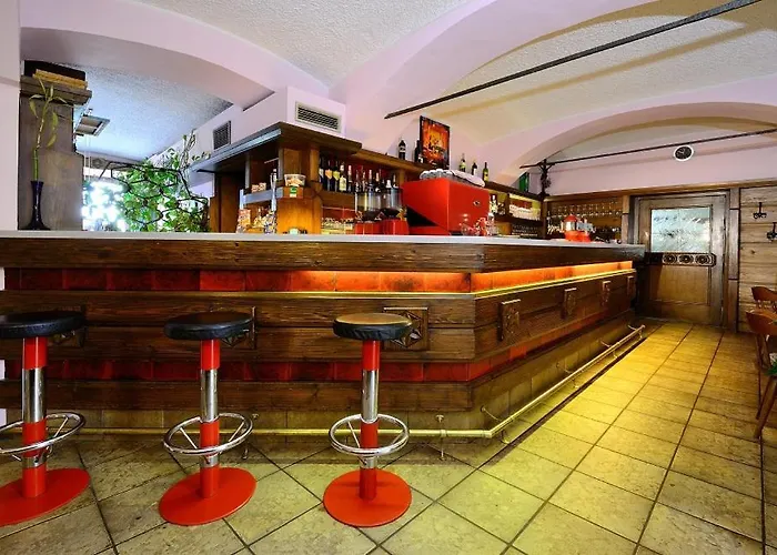 호텔 Mittagskogel 3*